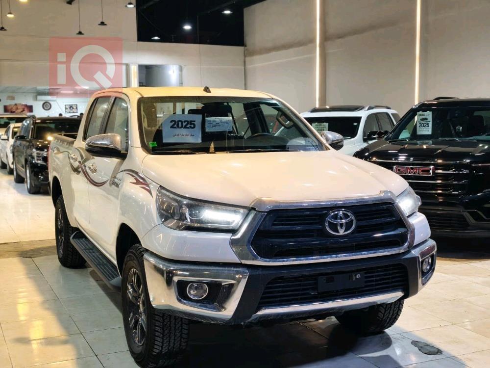 تويوتا هايلوكس